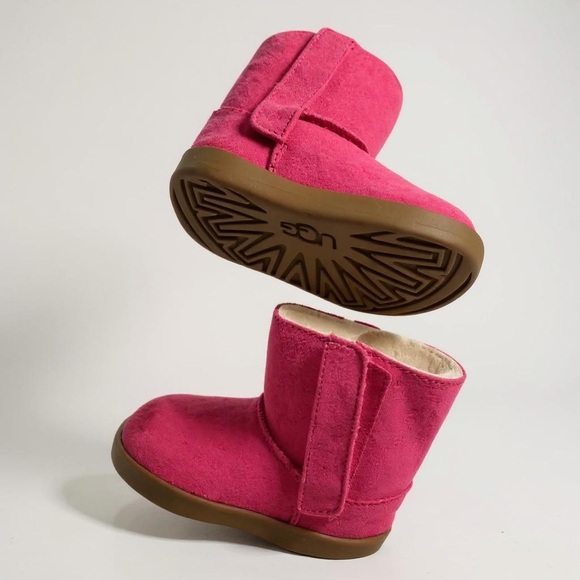[KID] UGG Toddler Pink Winter Boots US 4/5 – Excellent Condition - Picture 1 of 4